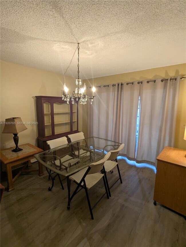 Building Photo - 4047 NW 16th St