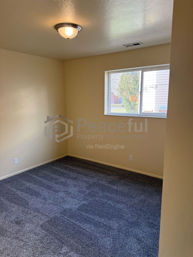 Building Photo - 4693 S Arlington Park Dr