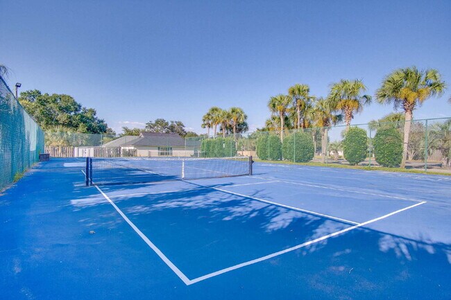 Building Photo - Navarre 3/2.5 Townhome – Minutes from Nava...