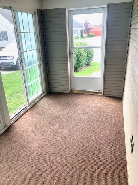 626 Eichelberger - Sunroom - 626 Eichelberger St