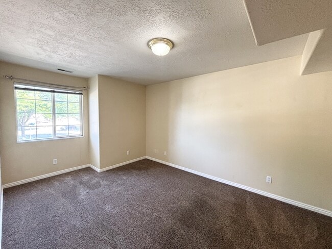 Building Photo - 1311-1200 1200 W