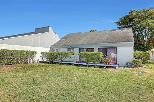 Building Photo - 241 NW 15th St