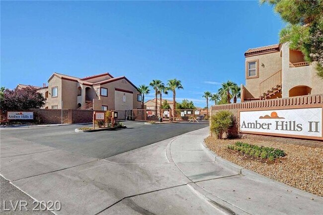 Building Photo - 2 Bedroom Condo