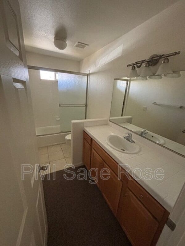 Building Photo - 1616 Phillips St