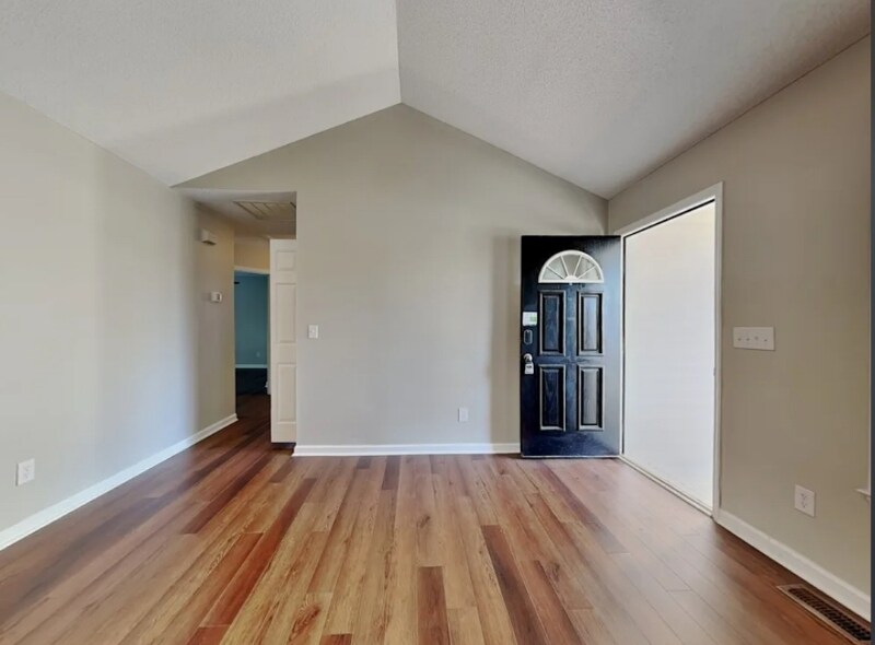 Building Photo - 3902 W Pollack St