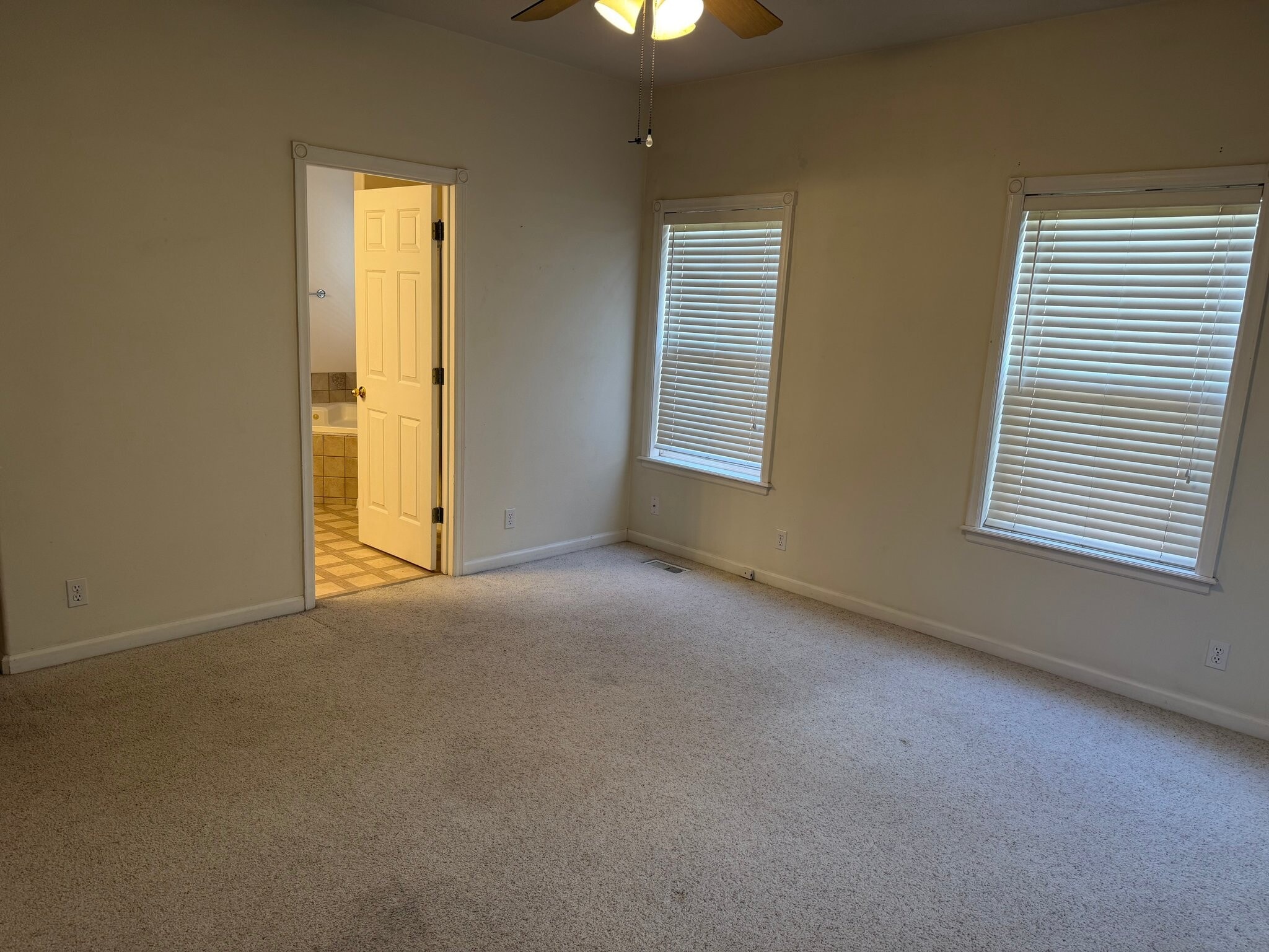 Building Photo - 14170 W Guinness Ct