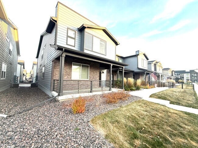 Building Photo - 12248 Dairy St