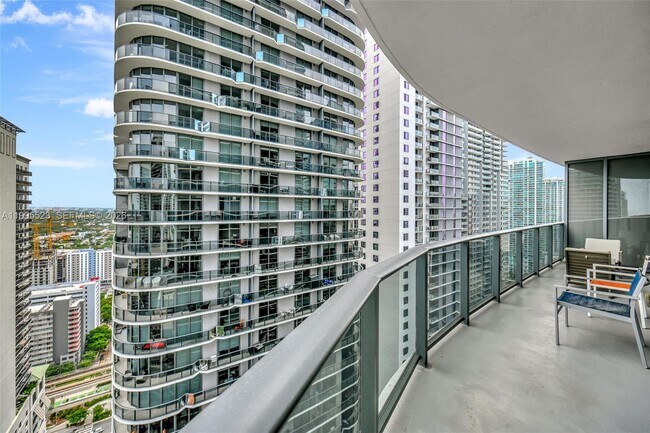 Building Photo - 45 SW 9th St