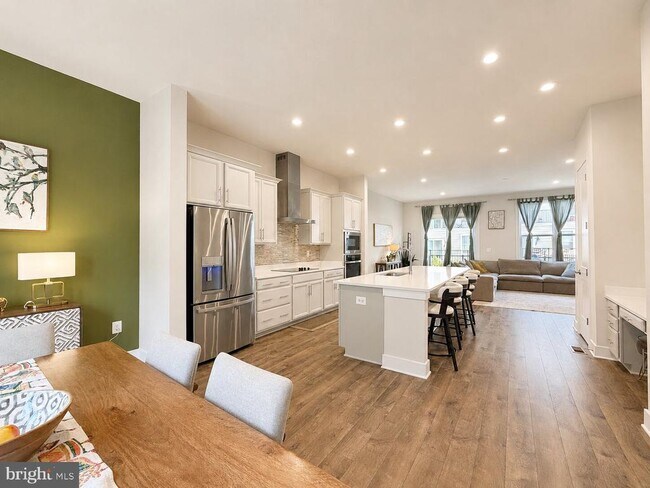 Building Photo - 2383 Liberty Lp
