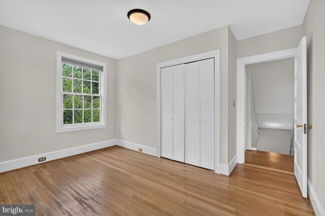 Building Photo - 3113 45th St NW
