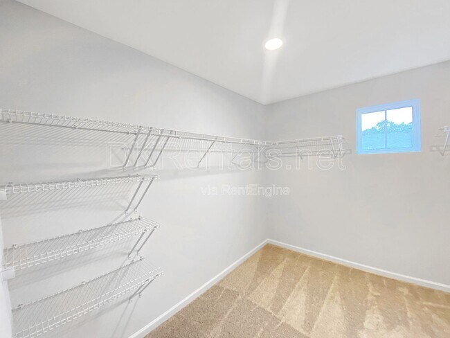 Building Photo - 273 Summerwood Ln