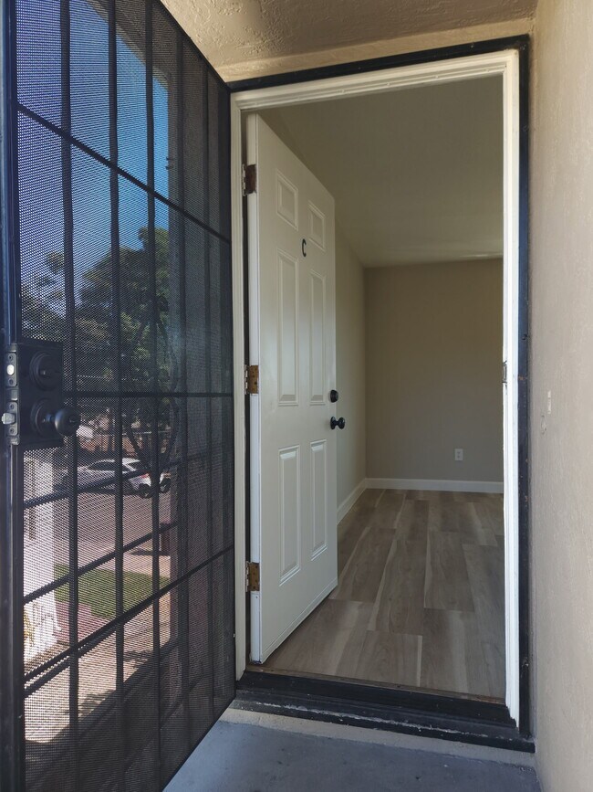 Building Photo - 3201 64th Ave