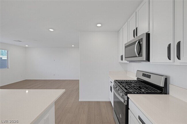 Building Photo - 9514 Wayfarer Seek Ct