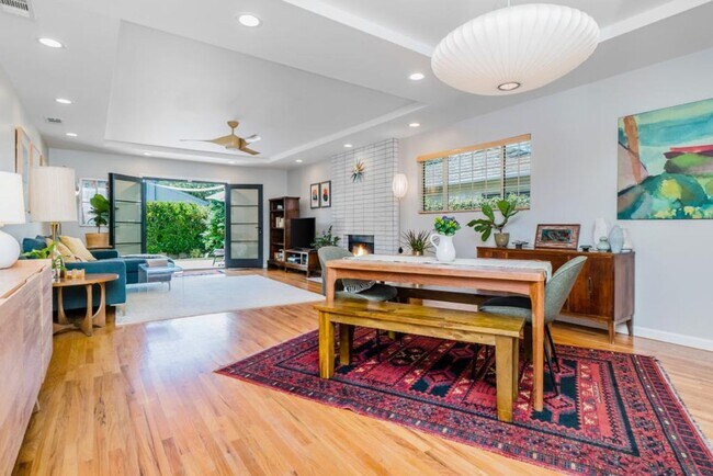 Building Photo - A charming 3-bedroom, 2.5 bath home in Don...