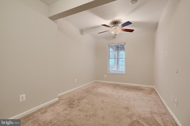 Building Photo - 733 Reedy Cir