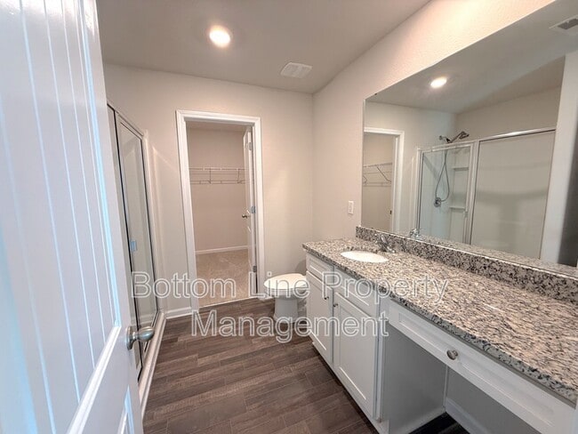 Building Photo - 445 Belcaro Dr