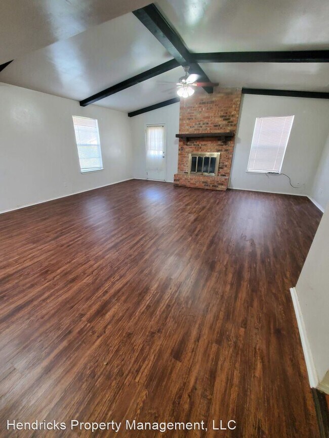 3 br, 2 bath House 1704 Eastwood Dr 1704 Eastwood Dr Seguin TX