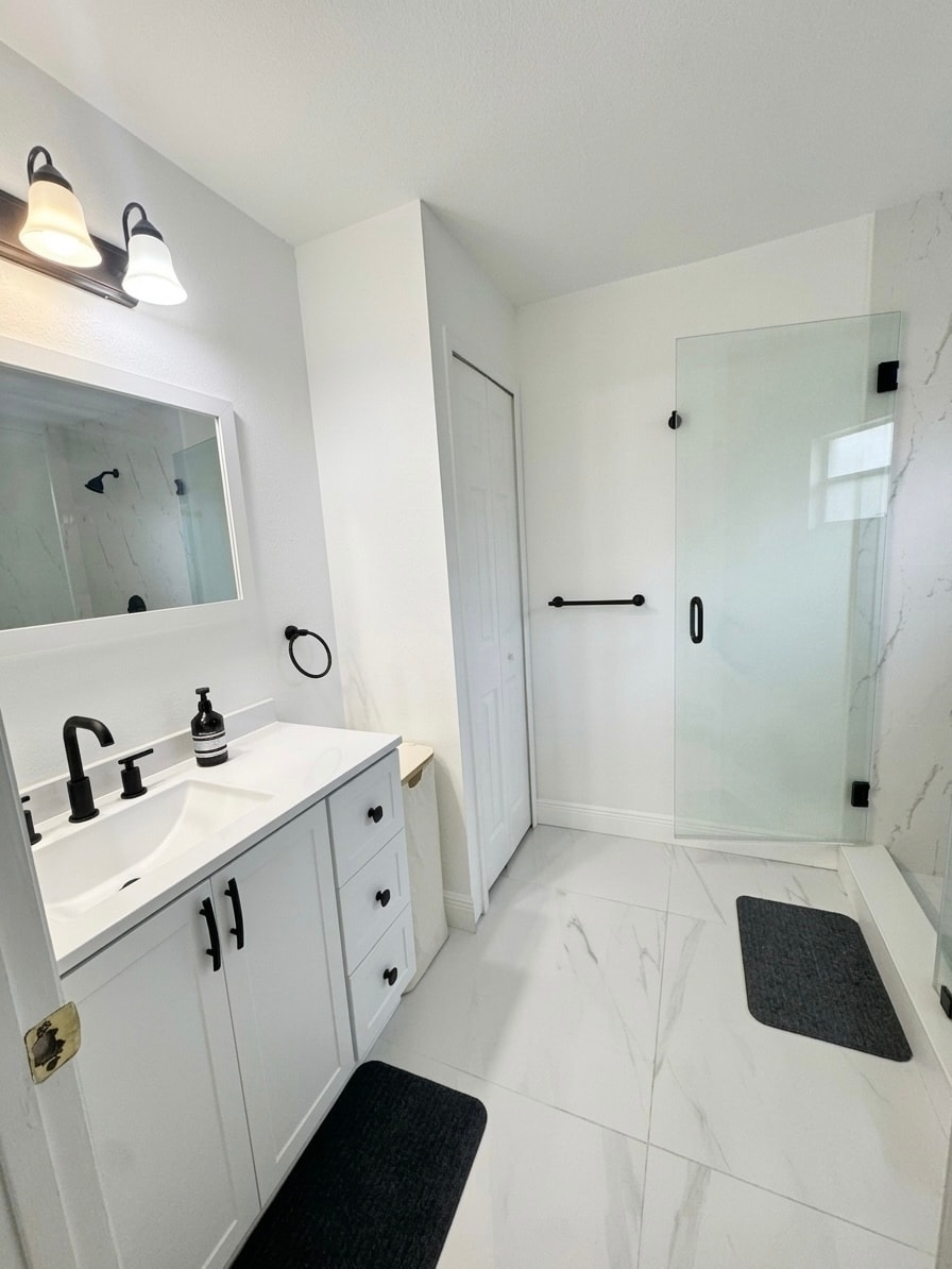 Building Photo - 949 Cinnamon Ct