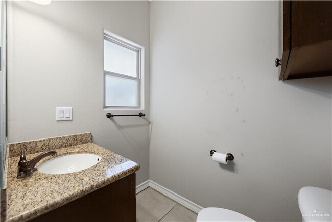 Building Photo - 1807 S Villa Real Dr