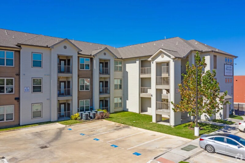 Building Photo - 6520 Jamail Dr
