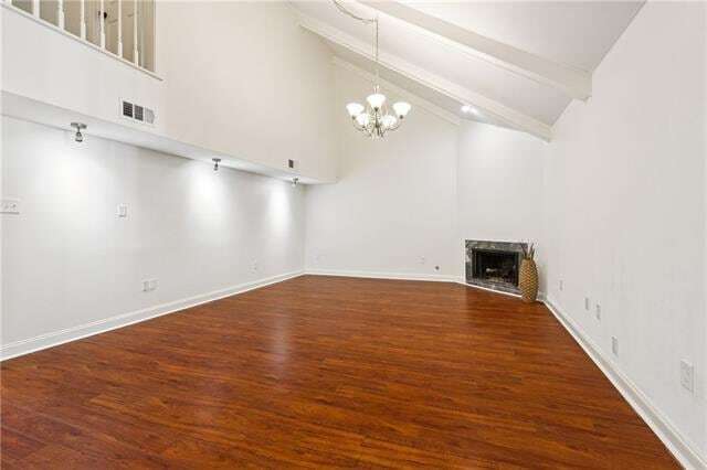 Building Photo - 3816 Riverland Dr