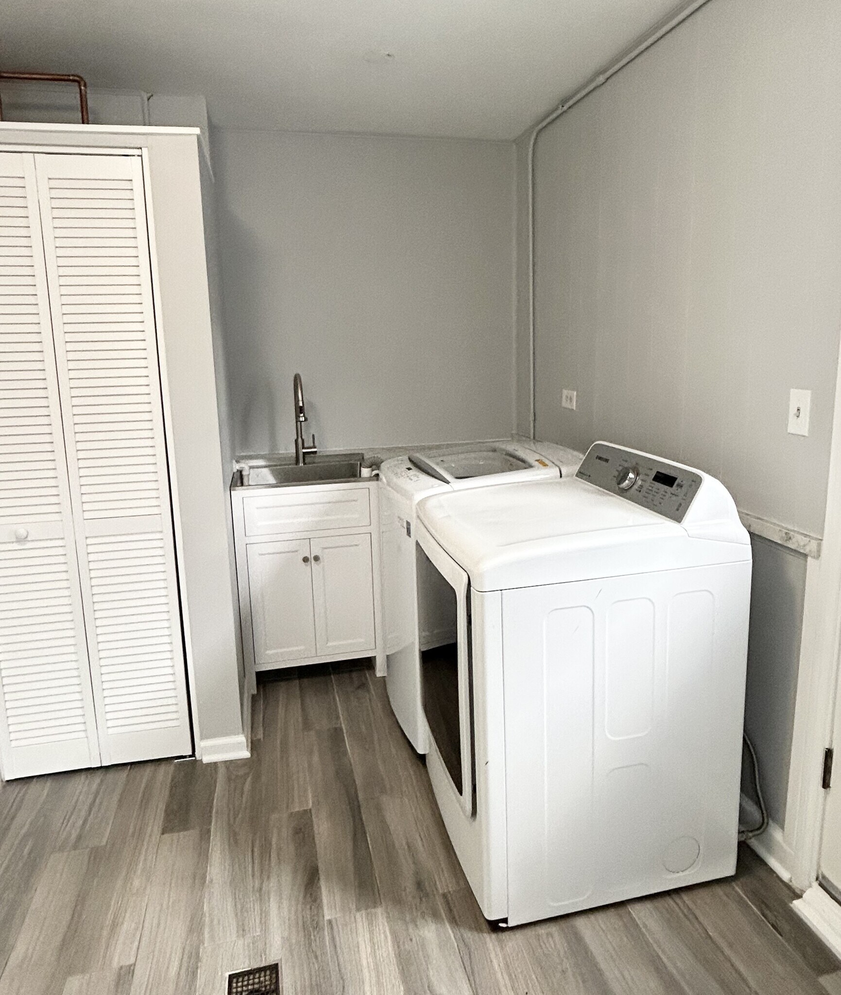 Building Photo - 4524 Washington St