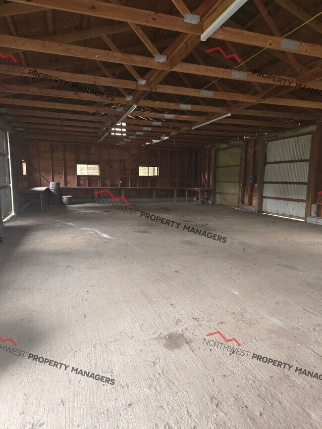 Building Photo - STATUS: *RENTED* |  R255E | $2850 ( FARM PROPERTY- LIVESTOCK WELCOME)