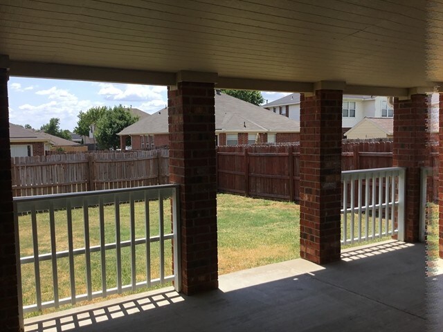Building Photo - 7110 Chambers Creek Ln