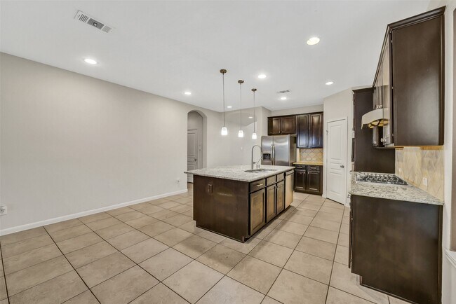 Building Photo - 28514 Jacob Bend Dr