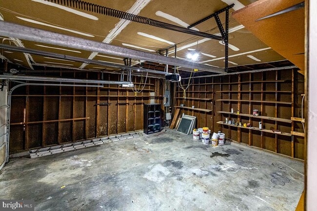 Building Photo - 801 High Plain Dr