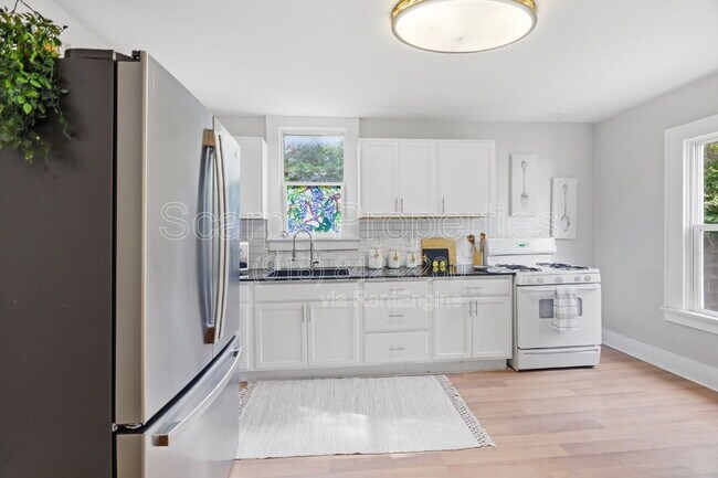 Building Photo - 1415 W Reconciliation Way