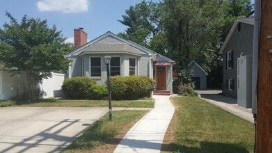 Building Photo - 736 Rosedale St