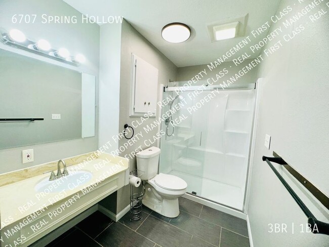 Building Photo - 6707 Spring Hollow St