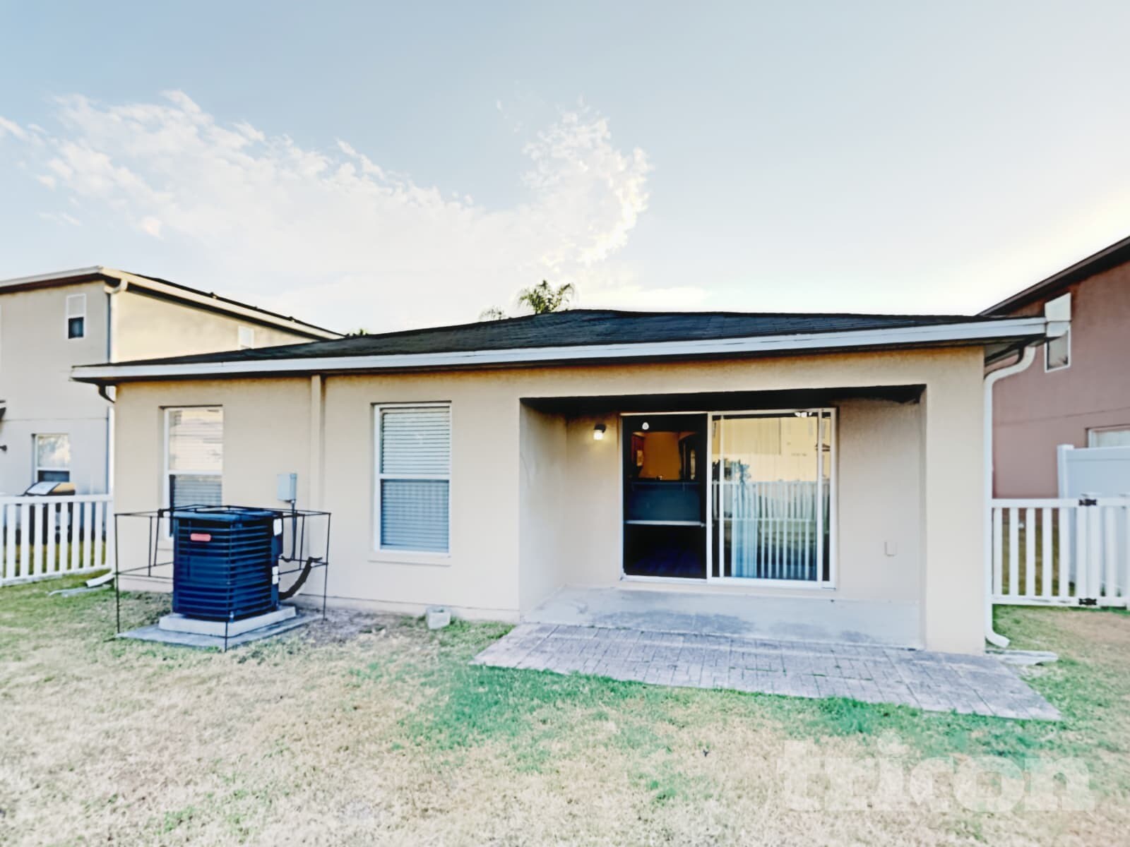 Building Photo - 3418 Thistledown Ln