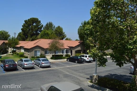 Building Photo - 1000 S Glendora Ave