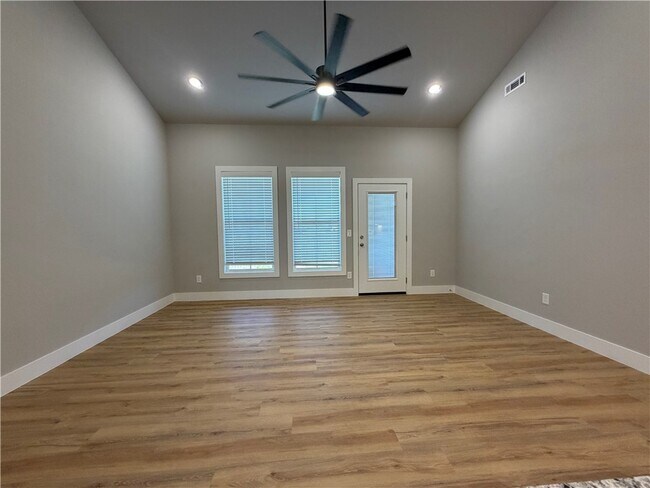 Building Photo - 1036 Seaborn Wy