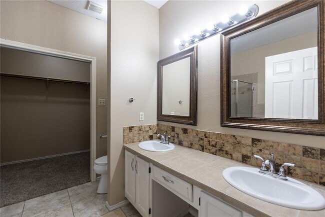 Building Photo - Charming Pflugerville Home