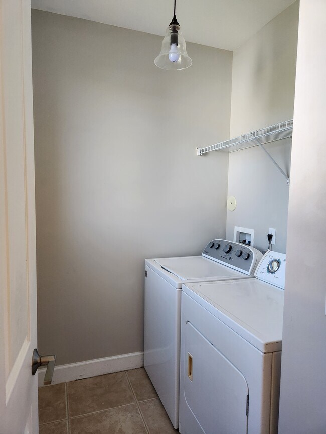 Laundry - 1861 Coral Heights Blvd