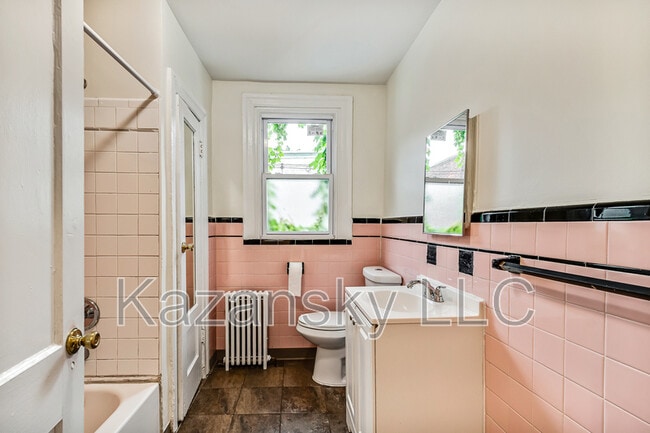 Building Photo - 4515 N Marvine St