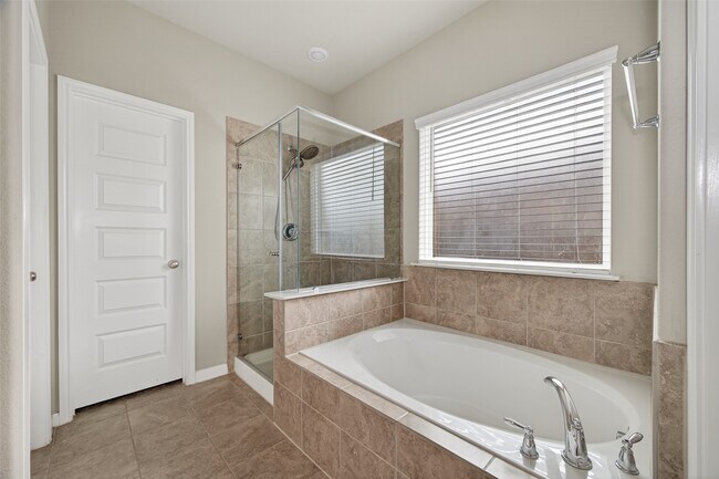 Building Photo - 3027 Sadie Ct