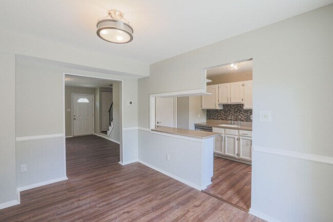 Building Photo - 11 Pawleys Ct