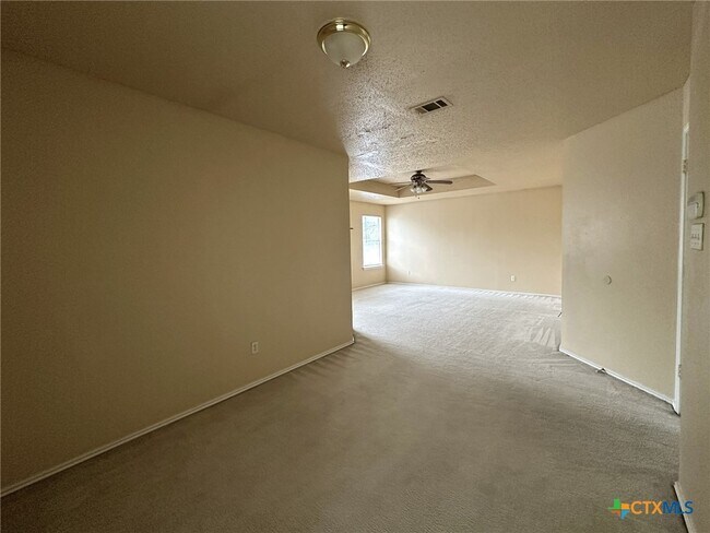Building Photo - 2312 Guy Cir