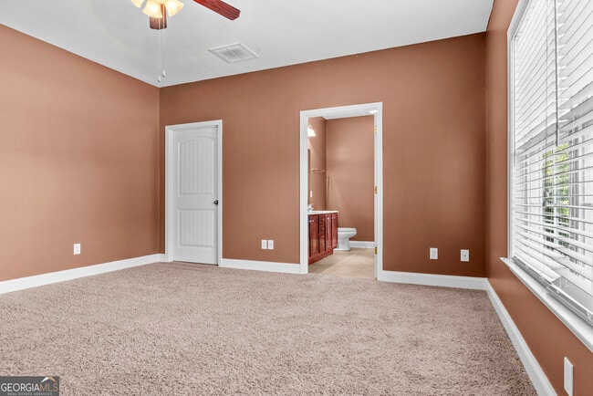 Building Photo - 1141 Whispering Lakes Trail