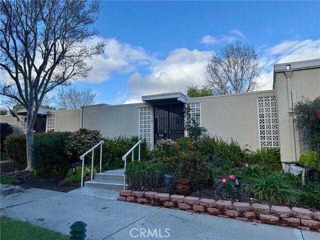 Building Photo - 589 Avenida Majorca