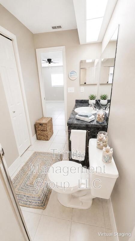 Building Photo - 9400 Alta Sol Way