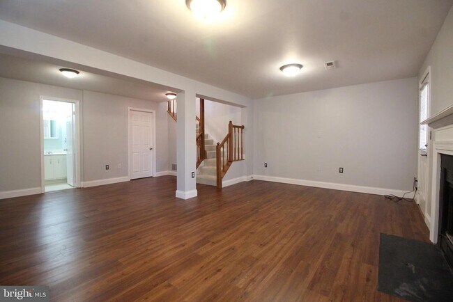 Building Photo - 192 Sulgrave Ct