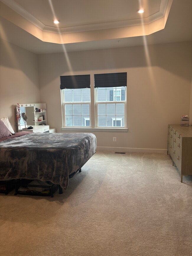 Building Photo - 16573 Fife Wy