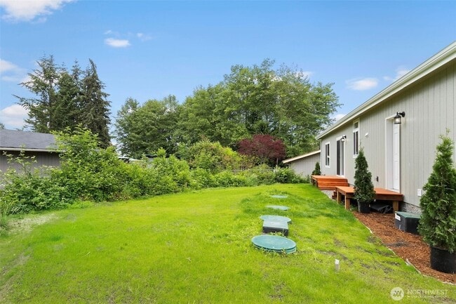 Building Photo - 6772 NE Whidbey Dr
