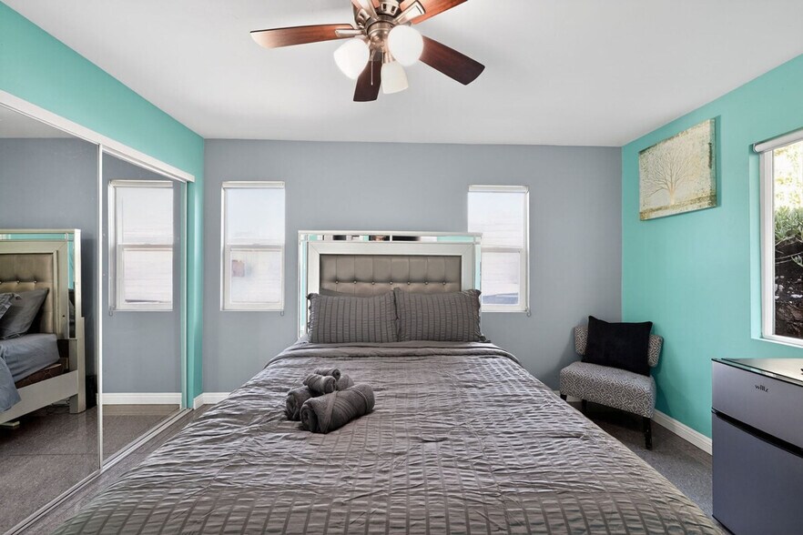 Building Photo - 4124 C St