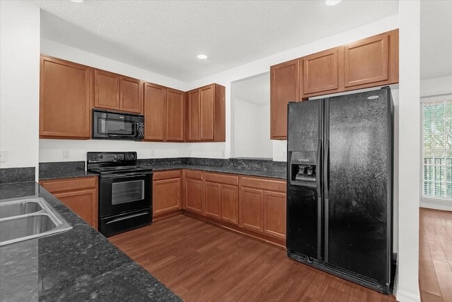 Building Photo - 655 Pensacola Ln